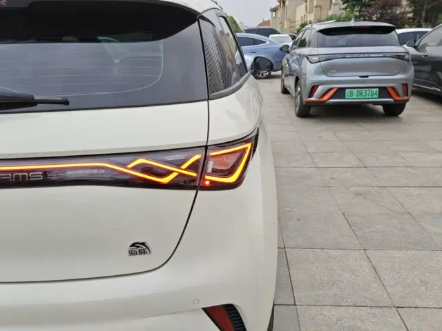 BYD Dolphin — Фото автомобиля 7