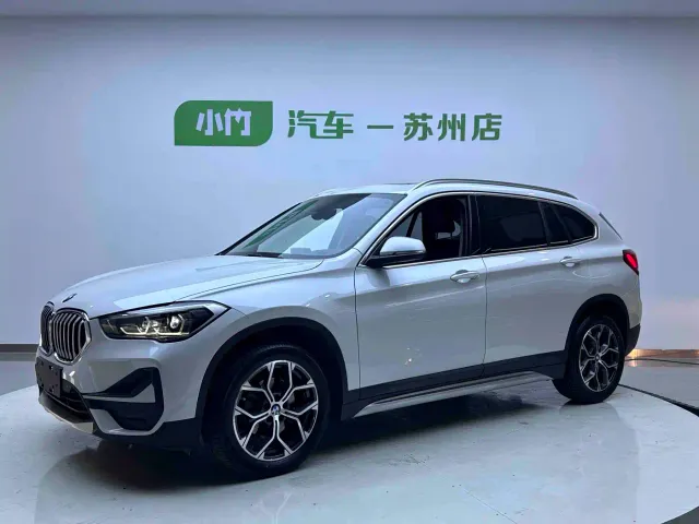 Фотография автомобиля — BMW X1