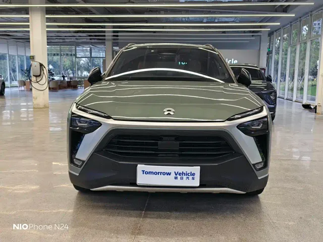 Nio ES8 — Фото автомобиля 8