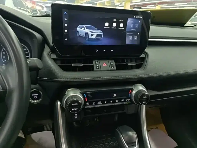 Toyota Wildlander — Фото автомобиля 12