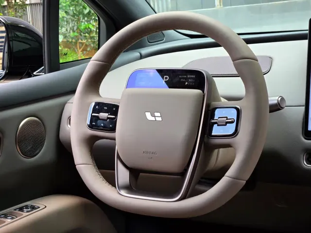 Li Auto i6 — Фото автомобиля 6