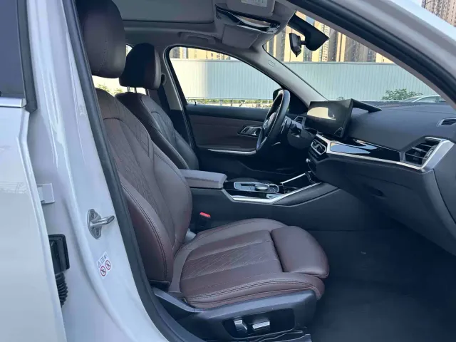 BMW 3 Series — Фото автомобиля 17