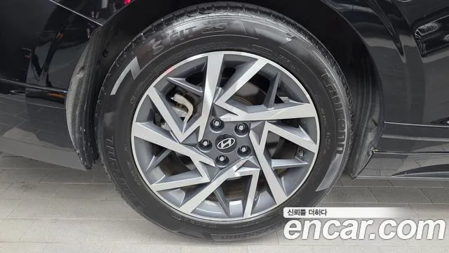 Hyundai Grandeur GN7 — Фото автомобиля 5