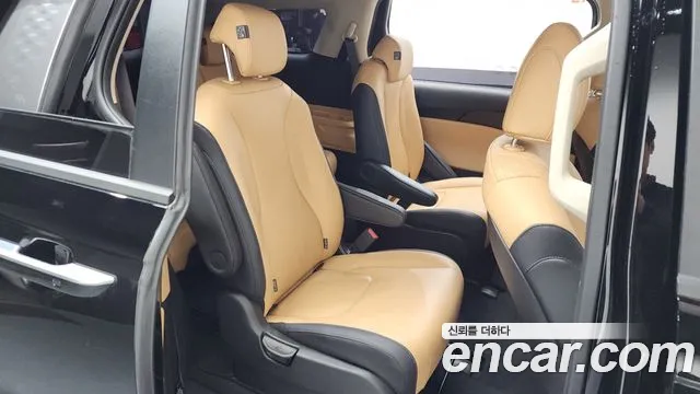 Kia Canival Carnival 4 поколение Бензин 9 мест Prestige — Фото автомобиля 12