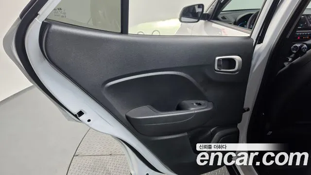 Hyundai Venue Venue 1.6 Premium — Фото автомобиля 21