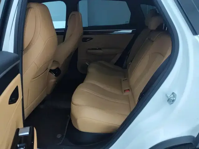 Geely Galaxy L7 — Фото автомобиля 11