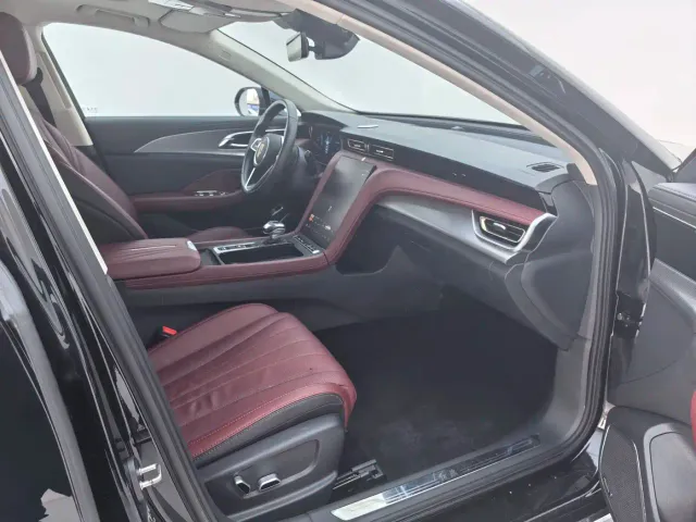 Hongqi H5 — Фото автомобиля 7