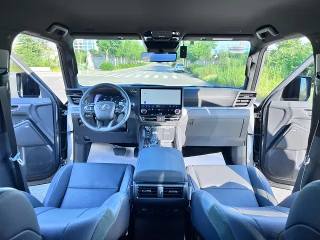Lexus GX — Фото автомобиля 11