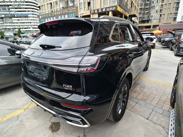 Hongqi HS5 — Фото автомобиля 5