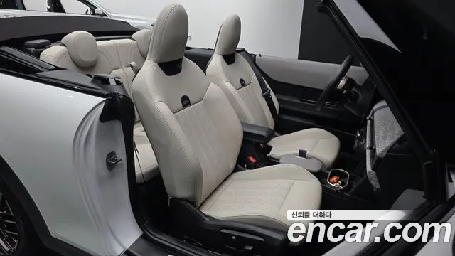 Mini Cooper Convertible — Фото автомобиля 9