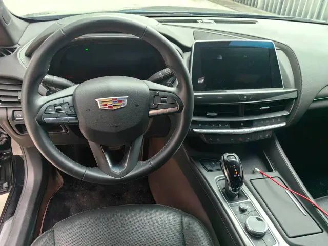 Cadillac CT5 — Фото автомобиля 12