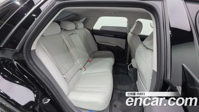 Hyundai Grandeur Grandeur (GN7) 2.5 Бензин 2WD — Фото автомобиля 29