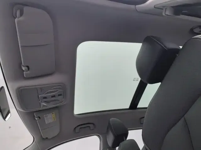 Roewe RX5 — Фото автомобиля 14