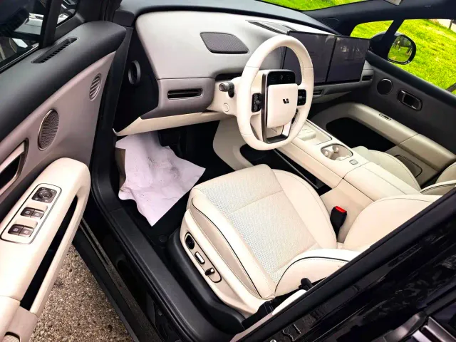 Li Auto i6 — Фото автомобиля 4