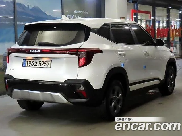 Kia Seltos — Фото автомобиля 4