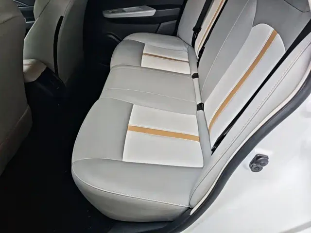 Dongfeng Fengshen E70 — Фото автомобиля 16