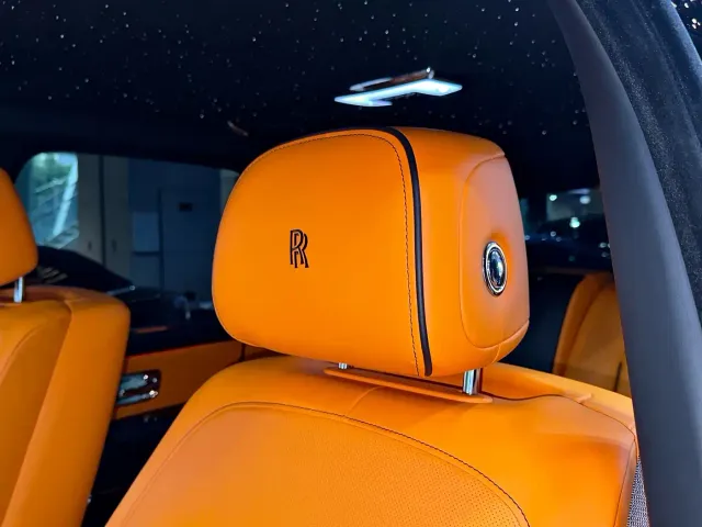 Rolls-Royce Cullinan — Фото автомобиля 13