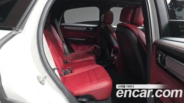 Porsche Cayenne PO536 — Фото автомобиля 11