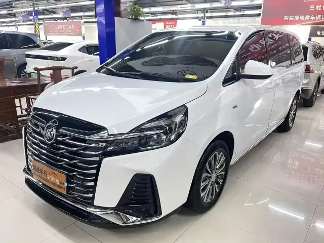Фотография автомобиля — Buick GL8
