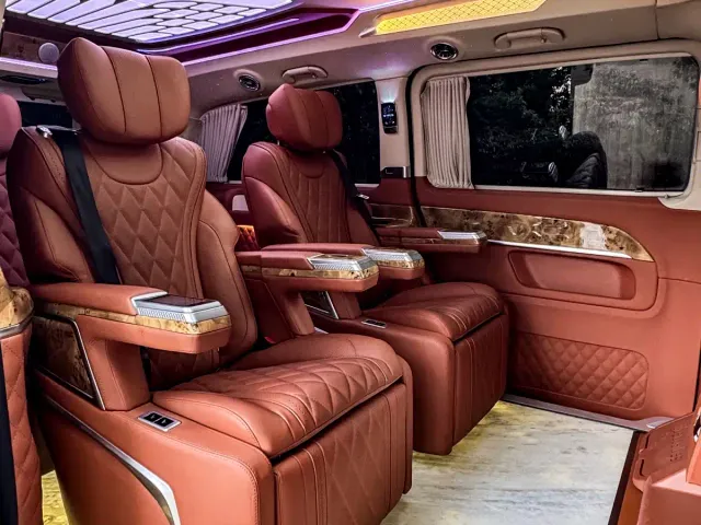 Mercedes-Benz V-Class — Фото автомобиля 20