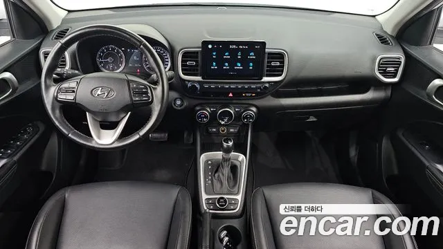 Hyundai Venue — Фото автомобиля 10