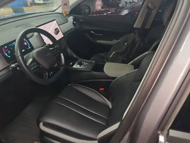 BYD Seal 05 DM-i — Фото автомобиля 14
