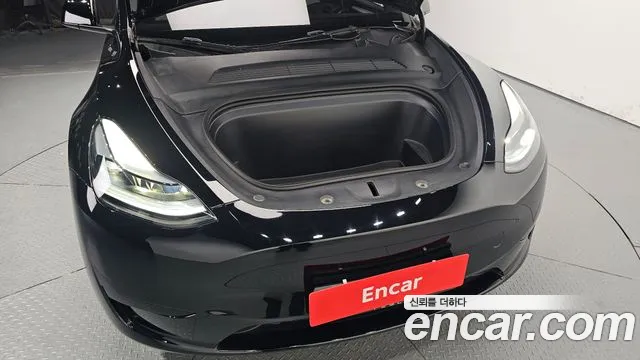 Tesla Model Y Модель Y — Фото автомобиля 4