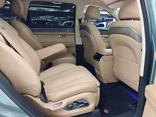 AITO Wenjie AITO M7 2022 1.5T 4WD Flagship Edition — Фото автомобиля 11