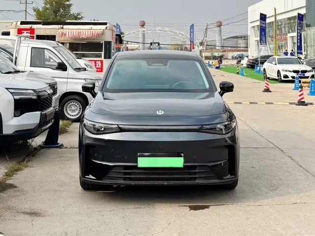 Leapmotor C10 — Фото автомобиля 2
