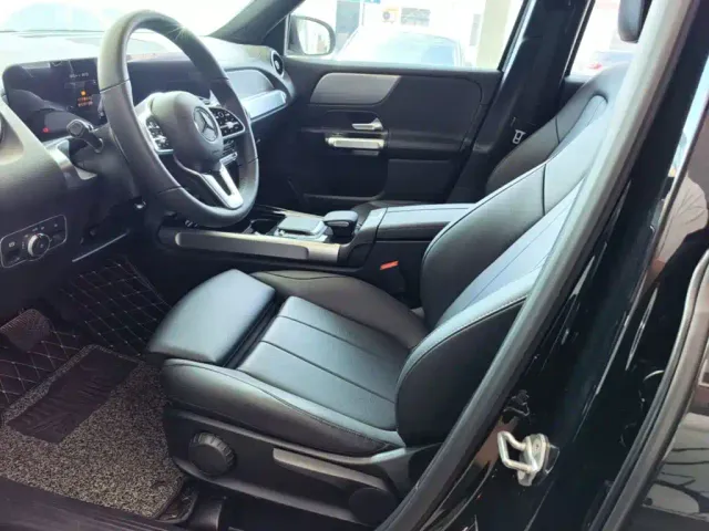 Mercedes-Benz GLB-Class — Фото автомобиля 14