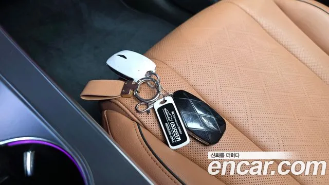 Genesis GV80 — Фото автомобиля 21