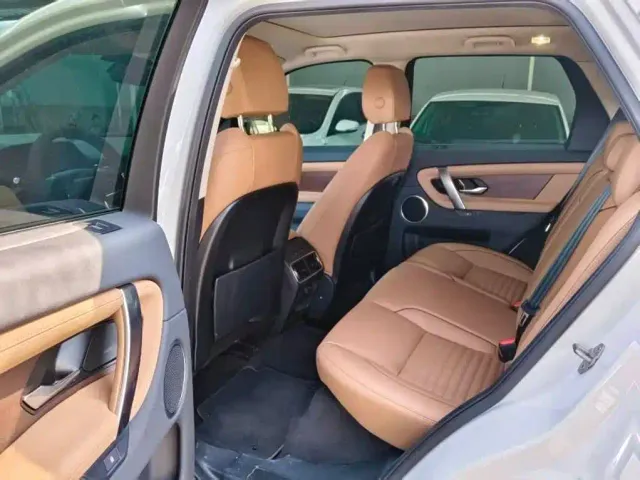 Land Rover Discovery Sport — Фото автомобиля 5