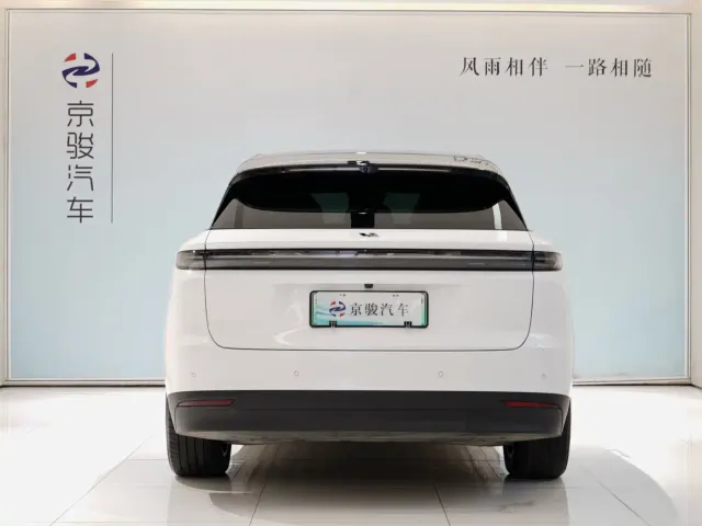 Li Auto i6 — Фото автомобиля 13