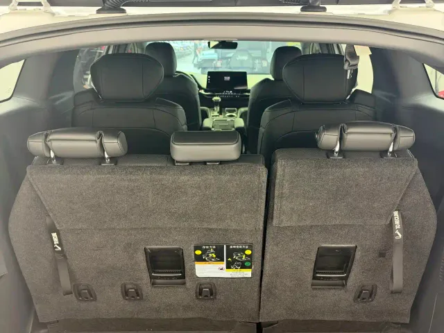 Toyota Sienna — Фото автомобиля 15