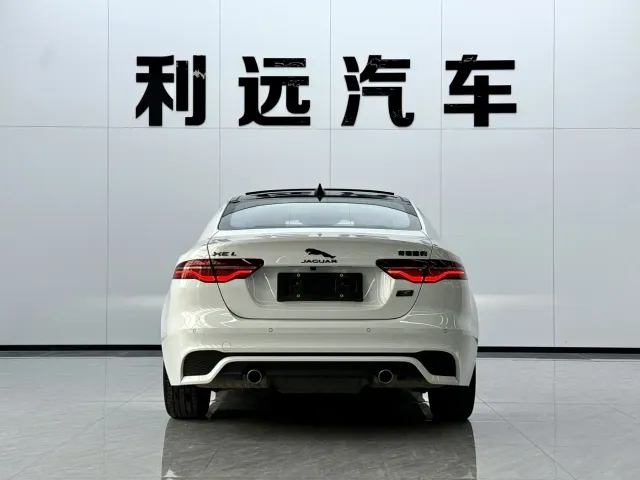 Jaguar XEL — Фото автомобиля 16