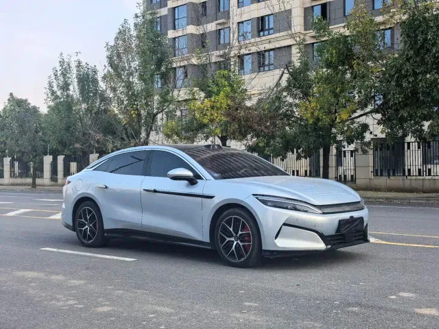 BYD Han L — Фото автомобиля 3