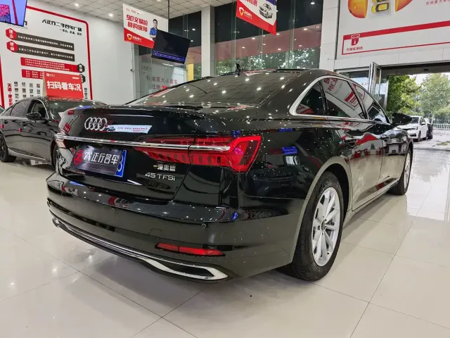 Audi A6L — Фото автомобиля 6