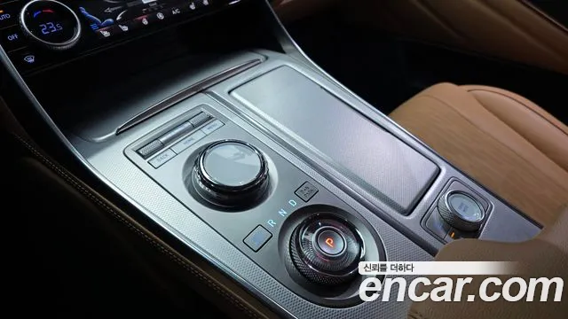 Genesis GV80 — Фото автомобиля 12