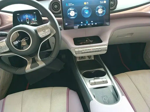 BYD Dolphin — Фото автомобиля 13