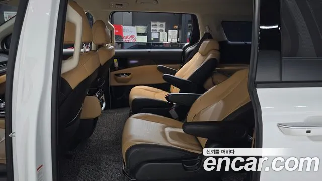 Kia Canival Carnival 4 поколение Дизель 9 мест Signature — Фото автомобиля 24