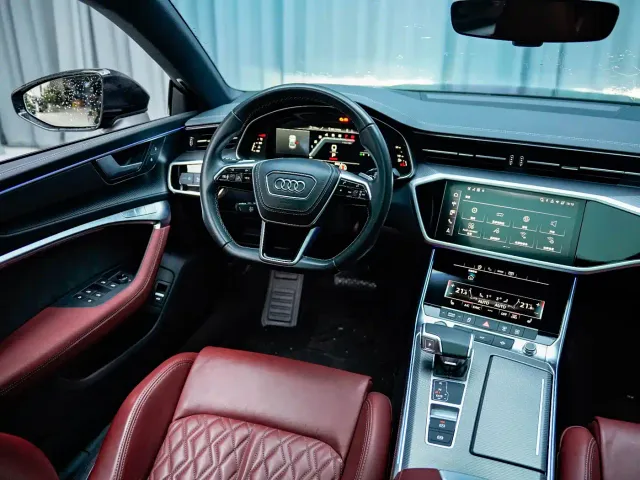 Audi A7L — Фото автомобиля 5