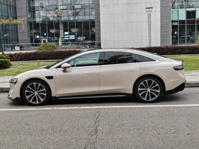 Luxeed S7 — Фото автомобиля 7