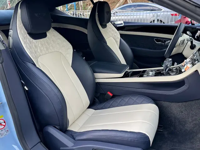Bentley Continental 2022 4.0T GT V8 — Фото автомобиля 22