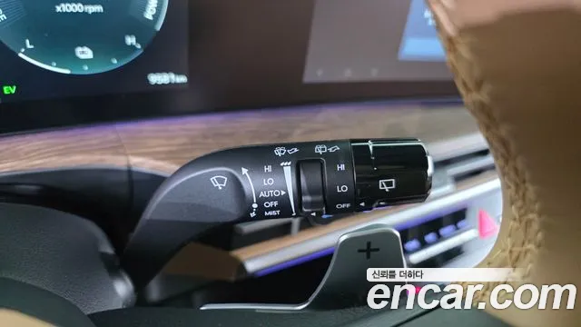 Hyundai Santafe — Фото автомобиля 16