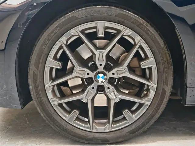 BMW 3 Series — Фото автомобиля 4
