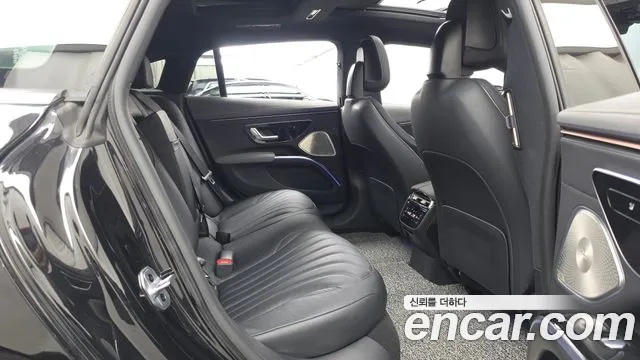 Mercedes-Benz EQS — Фото автомобиля 12