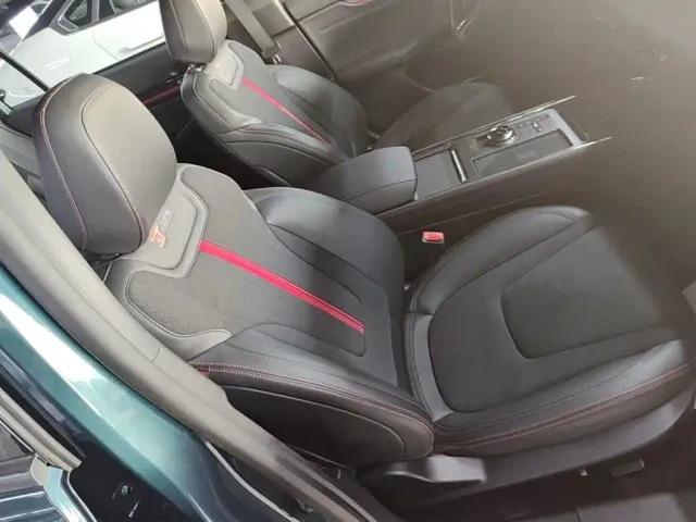Ford Mondeo — Фото автомобиля 24