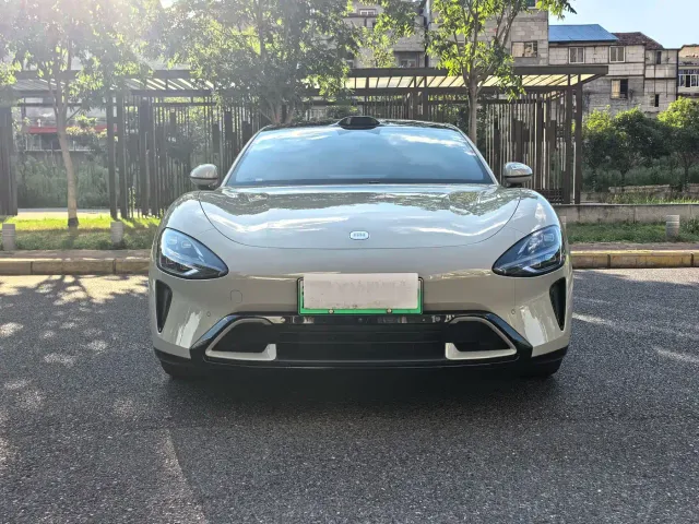Xiaomi SU7 — Фото автомобиля 2