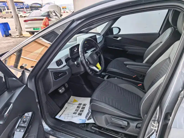 Volkswagen ID.3 — Фото автомобиля 7