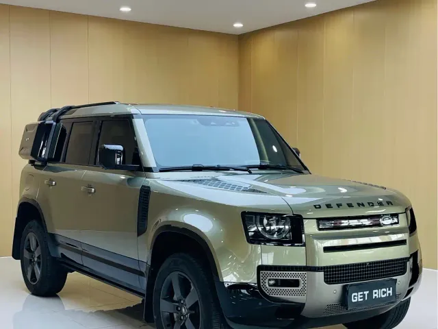 Land Rover Defender — Фото автомобиля 3
